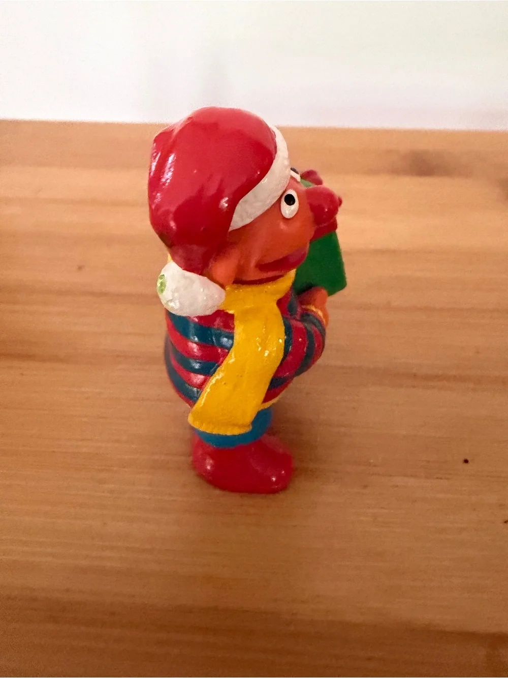 Vintage Sesame Street 2.5” Ernie Christmas Santa Muppets Applause Figure caketop